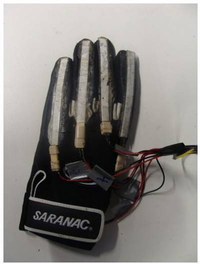 old_glove_1.jpg